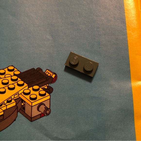 Lego Creator Set - Picture 2 of 2